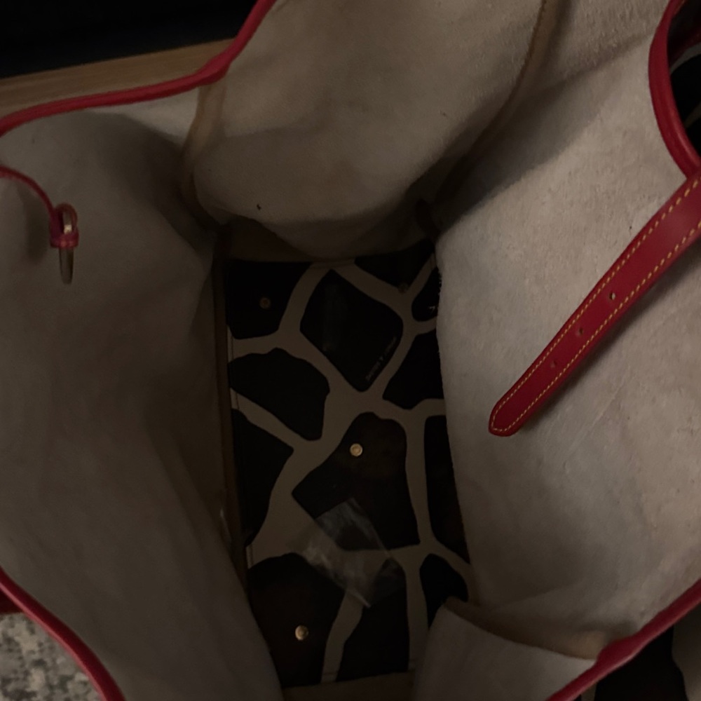 Dooney & Bourke Giraffe and Red Large Tote - Picture 14 of 14